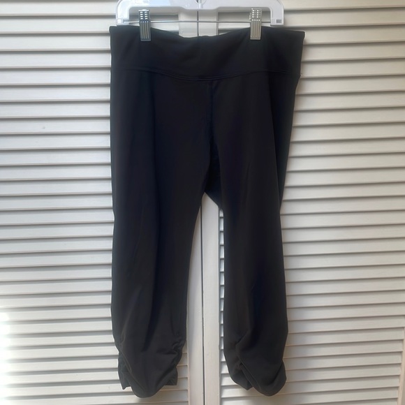 Soybu Pants - Soybu Lotus Fit capri legging pant